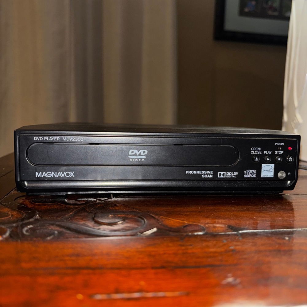Magnavox MDV2300 Progressive Scan‎ DVD Player Black Compact Media Player